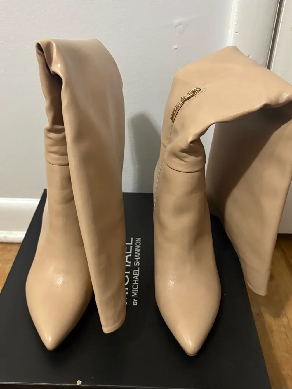 Women's Knee-High Pointed Toe Block Heel Boots in Nude